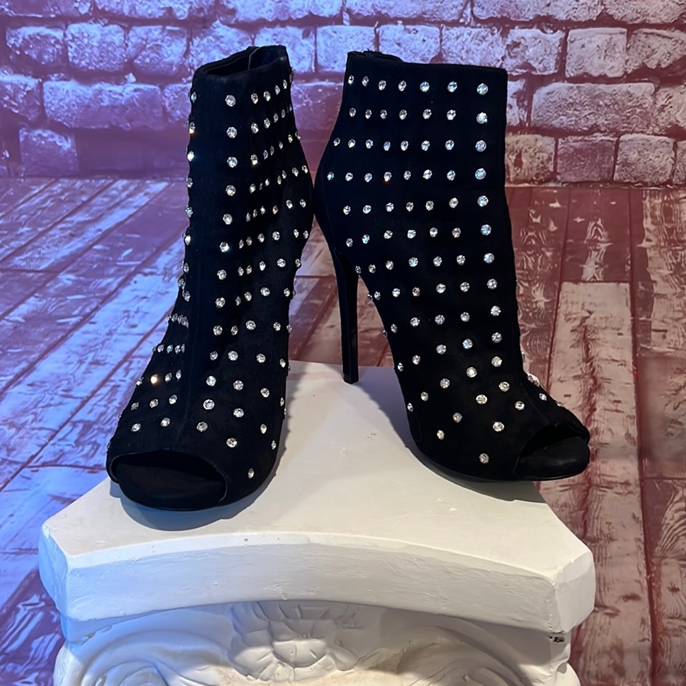 Aldo Beautiful Black Suede Crystal Rhinestones open toed heeled boots Size 7 1/2